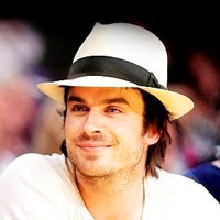 达蒙塞尔瓦托头像图片