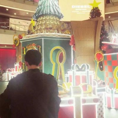 个性情头一对两张 时尚个性的情侣