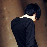 不腻好看的帅气男生背影头像图片