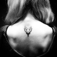 女头像黑白高冷 夜太深还是我太真