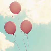 好看的唯美带气球的头像图片