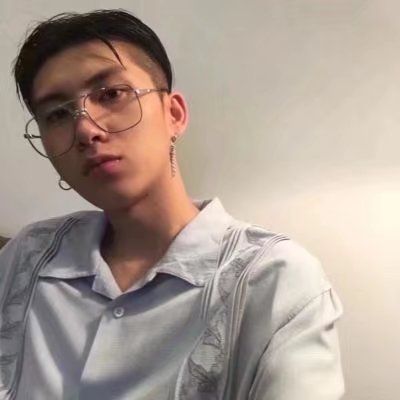 年少轻狂的霸气超拽男生