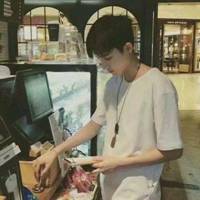 年少轻狂的霸气超拽男生