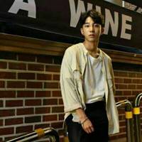 微信头像男生潮青年_很酷的帅气潮男