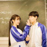 校园校服情侣头像两人两张