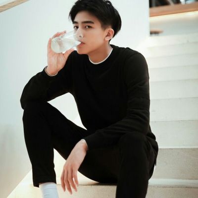 微信头像男孩意境 意境帅哥走一波