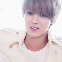 最新的鹿晗最帅头像照片