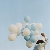 好看的唯美带气球的头像图片
