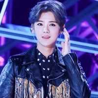 最新的鹿晗最帅头像照片