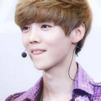 最新的鹿晗最帅头像照片