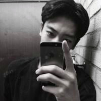 男生拿手机头像图片大全