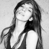 女人黑白头像 有些人一旦相遇就不能离分