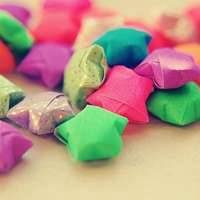 五颜六色好看带有星星的头像