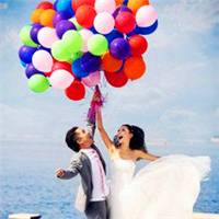 好看拿着气球的情侣头像图片