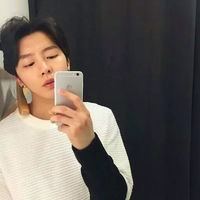 男生拿手机头像图片大全