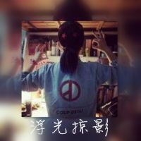 女生头像背影文字相框 一个背影一个故事