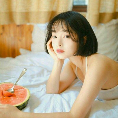 微信头像女生简单干净_高清好看的小清新女生大图