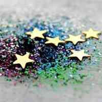 五颜六色好看带有星星的头像