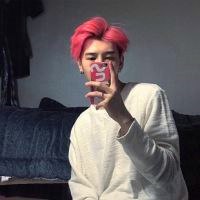 男生拿手机头像图片大全