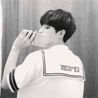 男生拿手机头像图片大全