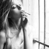 女人黑白头像 有些人一旦相遇就不能离分