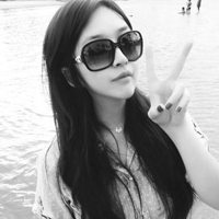 女人黑白头像 有些人一旦相遇就不能离分