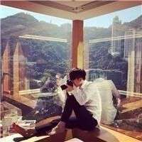 男生长腿头像 帅气男生有着大长腿