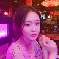 闺蜜单人头像两张 闺蜜比天还蓝比海还深