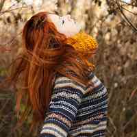 围巾女生头像 高清好看的戴围巾女生头像图片