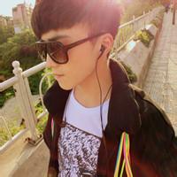 冷酷帅气男孩头像