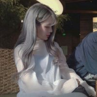 闺蜜单人头像两张 闺蜜比天还蓝比海还深