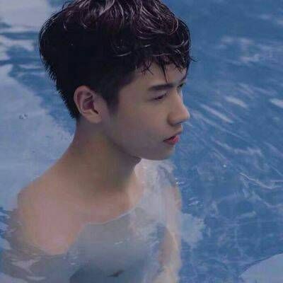 高冷男头像_高清帅气高冷的男生