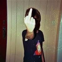 微信头像男生竖中指_帅气男生竖中指头像图片