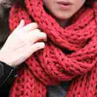 围巾女生头像 高清好看的戴围巾女生头像图片