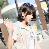 小清新女生微信头像_爱总是在最深时落下帷幕