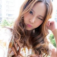 微信头像女生可爱卷发 时尚卷发娇俏可爱有魅力