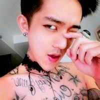 花臂男纹身头像