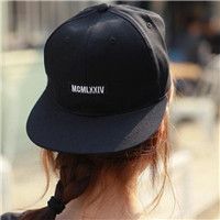 戴帽子超帅女生头像 女生戴帽子也可以很帅