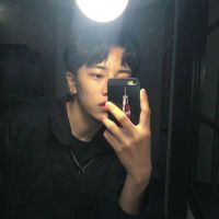 帅酷男头像 生活中微露脸帅酷男生