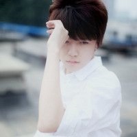 好看清纯干净的男生头像图片