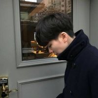 帅酷男头像 生活中微露脸帅酷男生