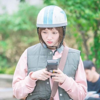 俏皮女孩可爱女生头像 俏皮女生来哒