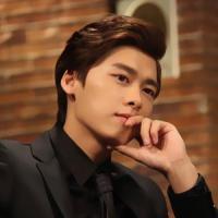 李易峰卖萌头像大全 李易峰卖萌表情图片头像