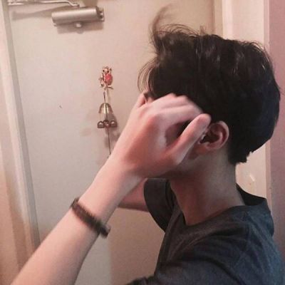 男生帅气照片头像_莫名的帅气