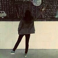 最新款的情侣背影头像一男一女