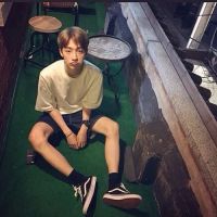 微信头像男生活照 帅又酷的男生生活照