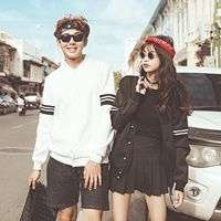 两人一起情侣头像两张_浪漫情侣两人专属