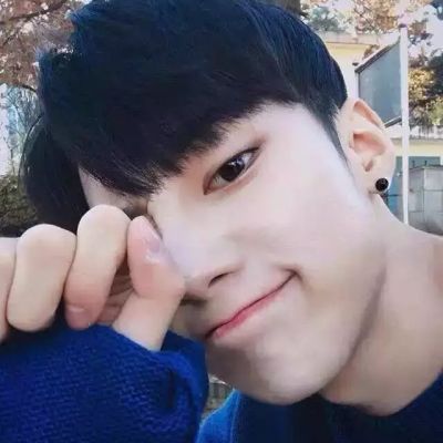 15岁左右男生照片头像 15岁左右的帅气男生