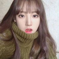 披发的少女头像 长发披肩的柔情少女