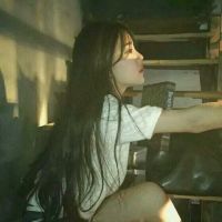 颓废女孩头像 伤了走了不爱了